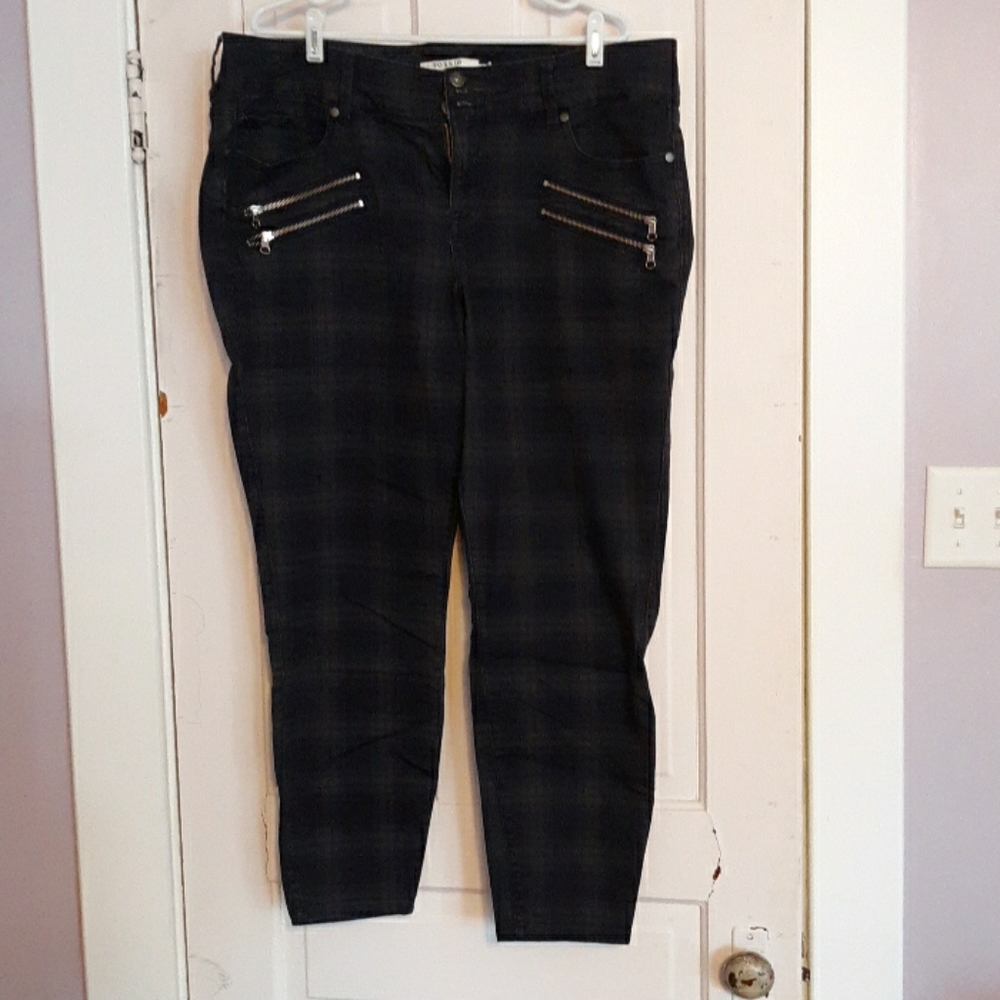 LAST CHANCE - Torrid Grey and Blue Jegging